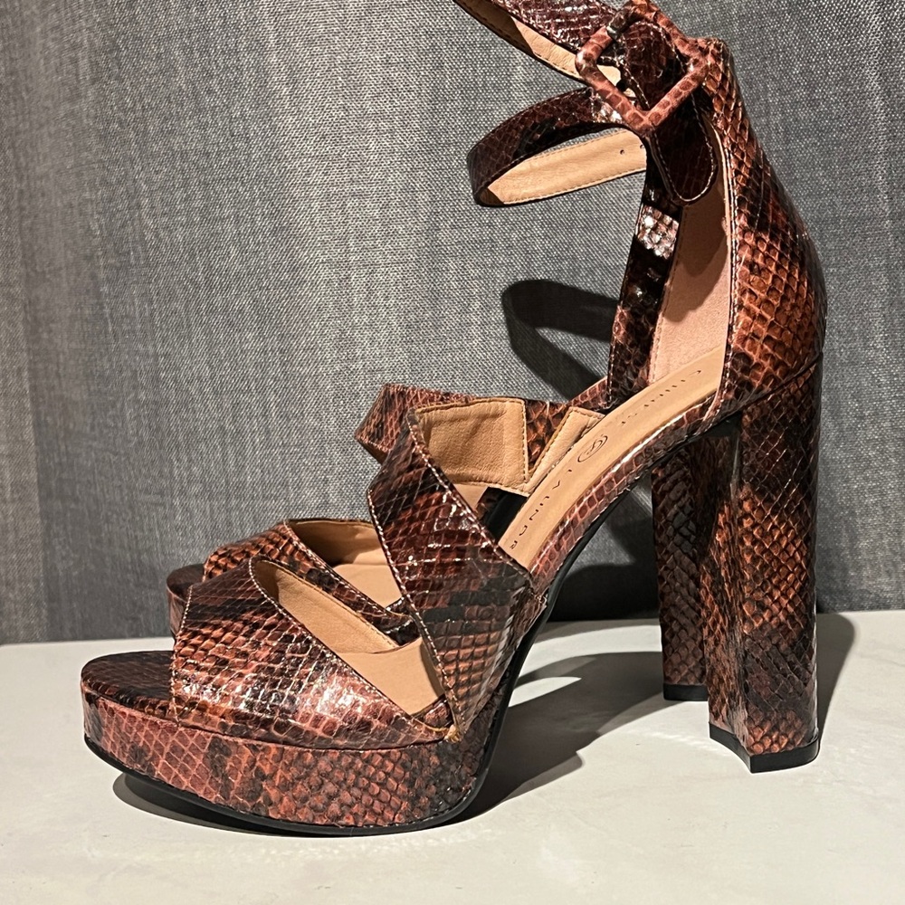 Chinese Laundry Los Angeles Women's Riddle Heeled Sandal Size 7 1/2 NWOT